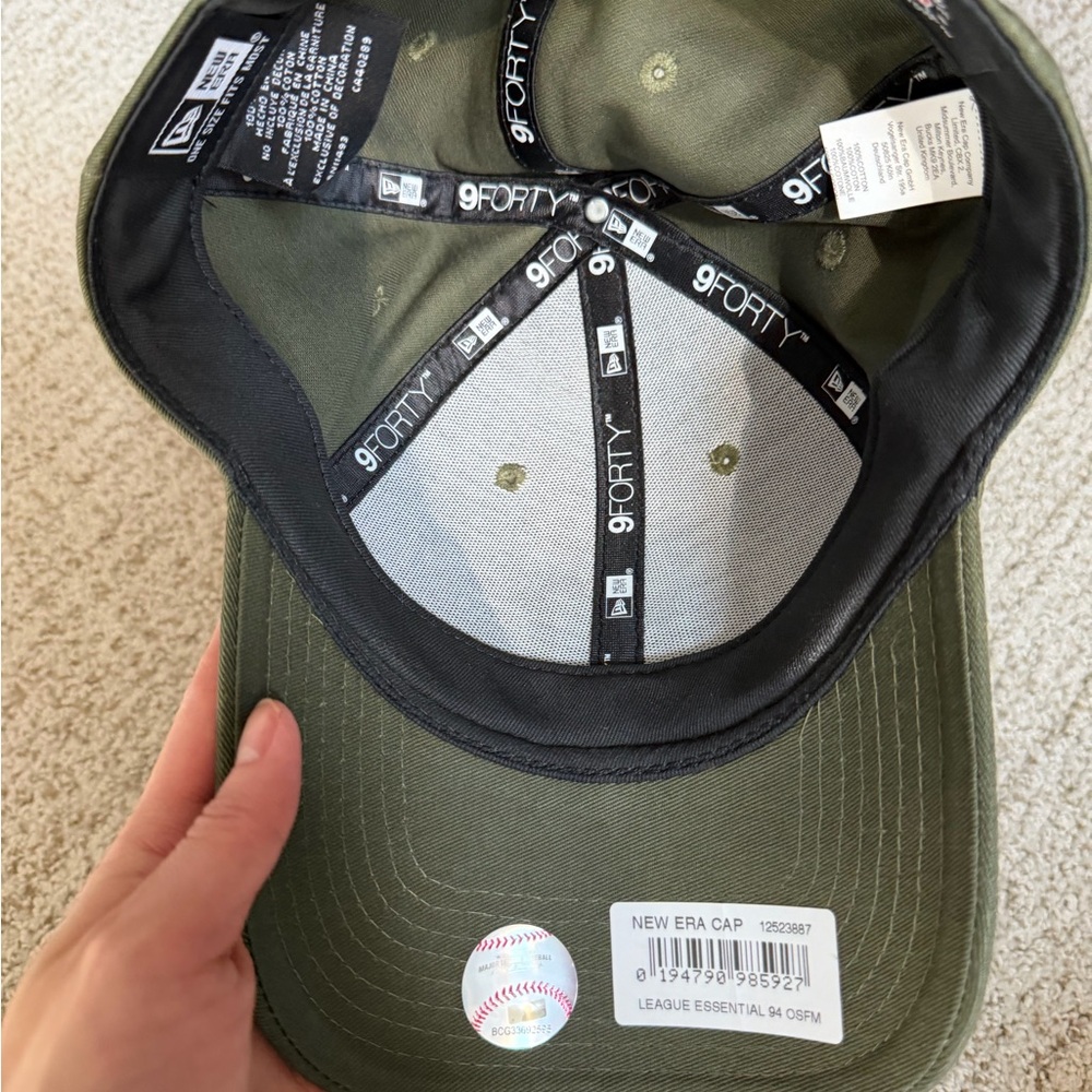 New Era Dark Green NY Yankee Cap - Picture 3 of 4